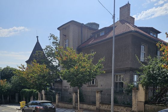 Kotěrova vila Hradešínská 6 (1)