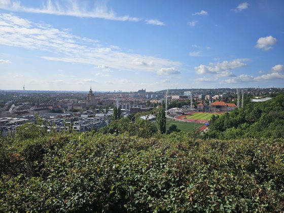 Výhledy od Janákovy vily Nad Paťankou (1)