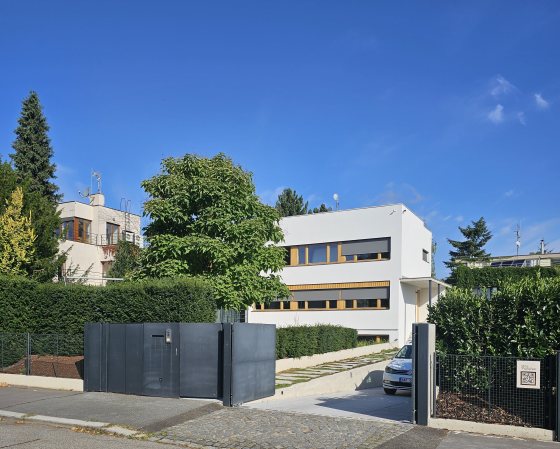 7. Zaorálkova vila Na Ostrohu  54